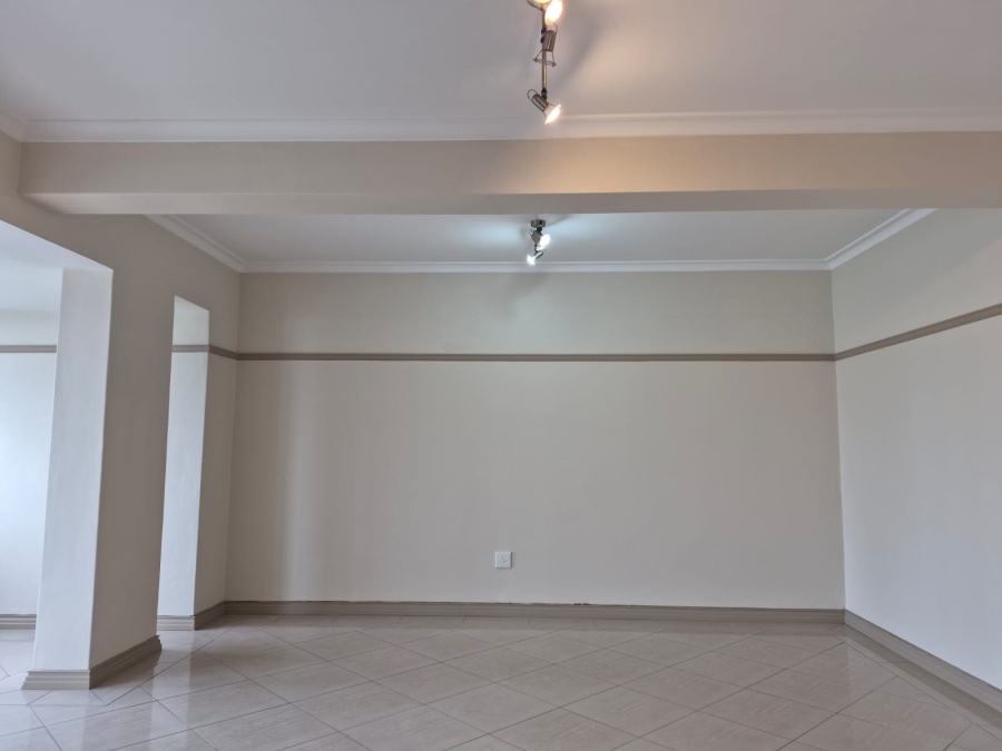 To Let 2 Bedroom Property for Rent in Summerstrand Eastern Cape